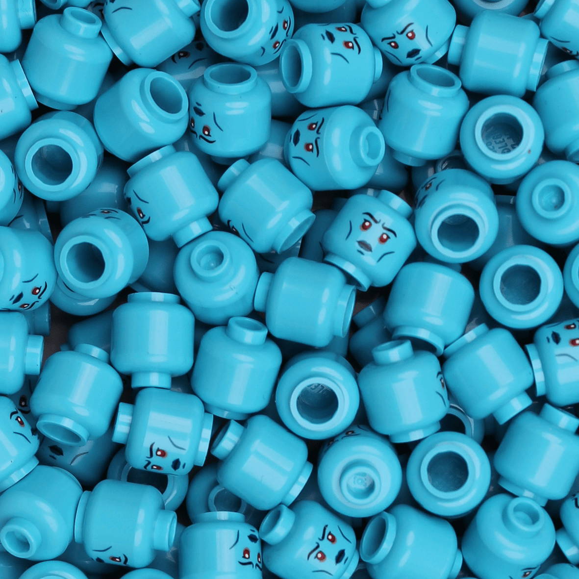 Chiss Female Head - Orbital Minifigs