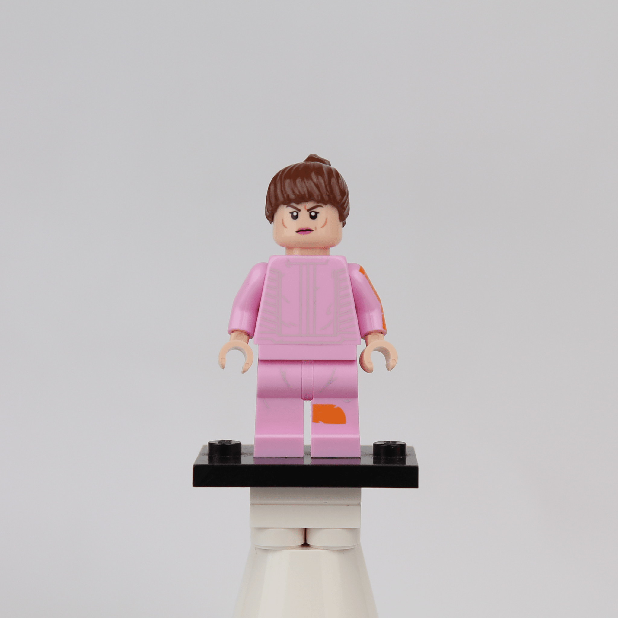 OMA 12 - Orbital Minifigs