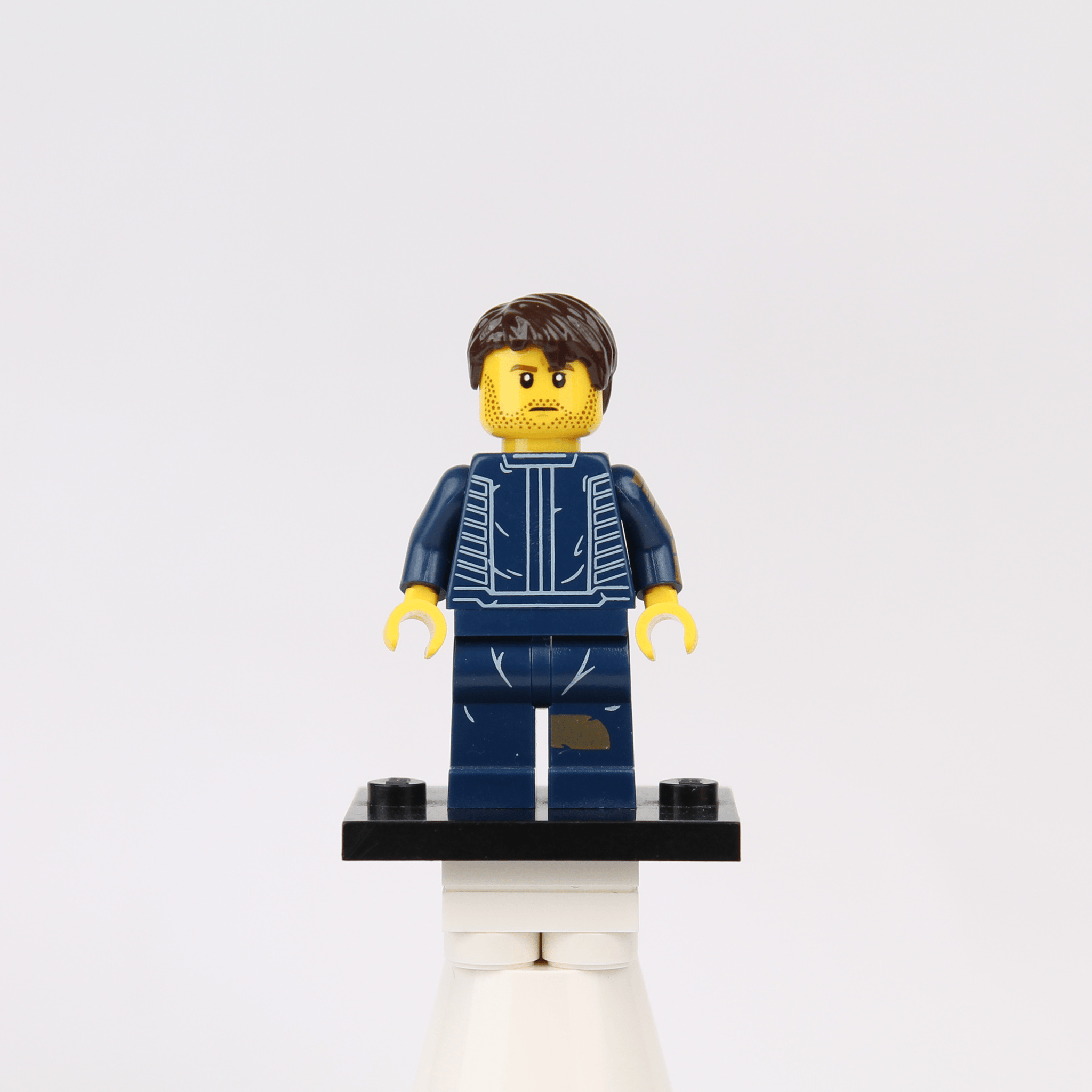 OMA 15 - Orbital Minifigs