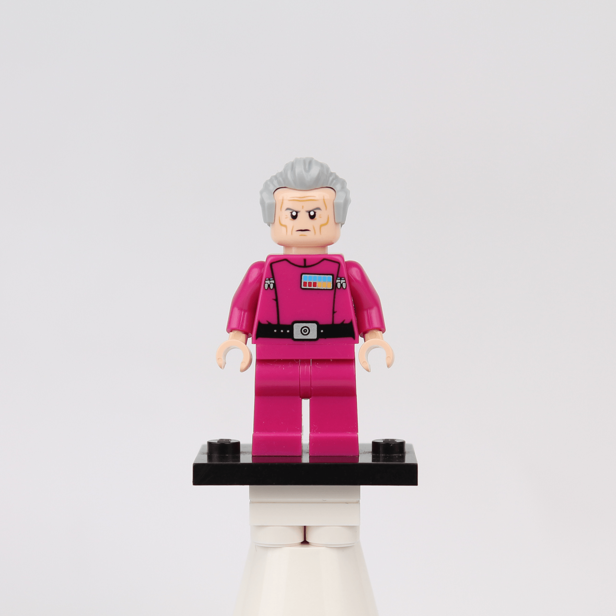 OMA 16 - Orbital Minifigs