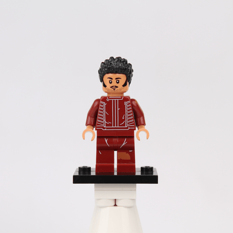 OMA 17 - Orbital Minifigs