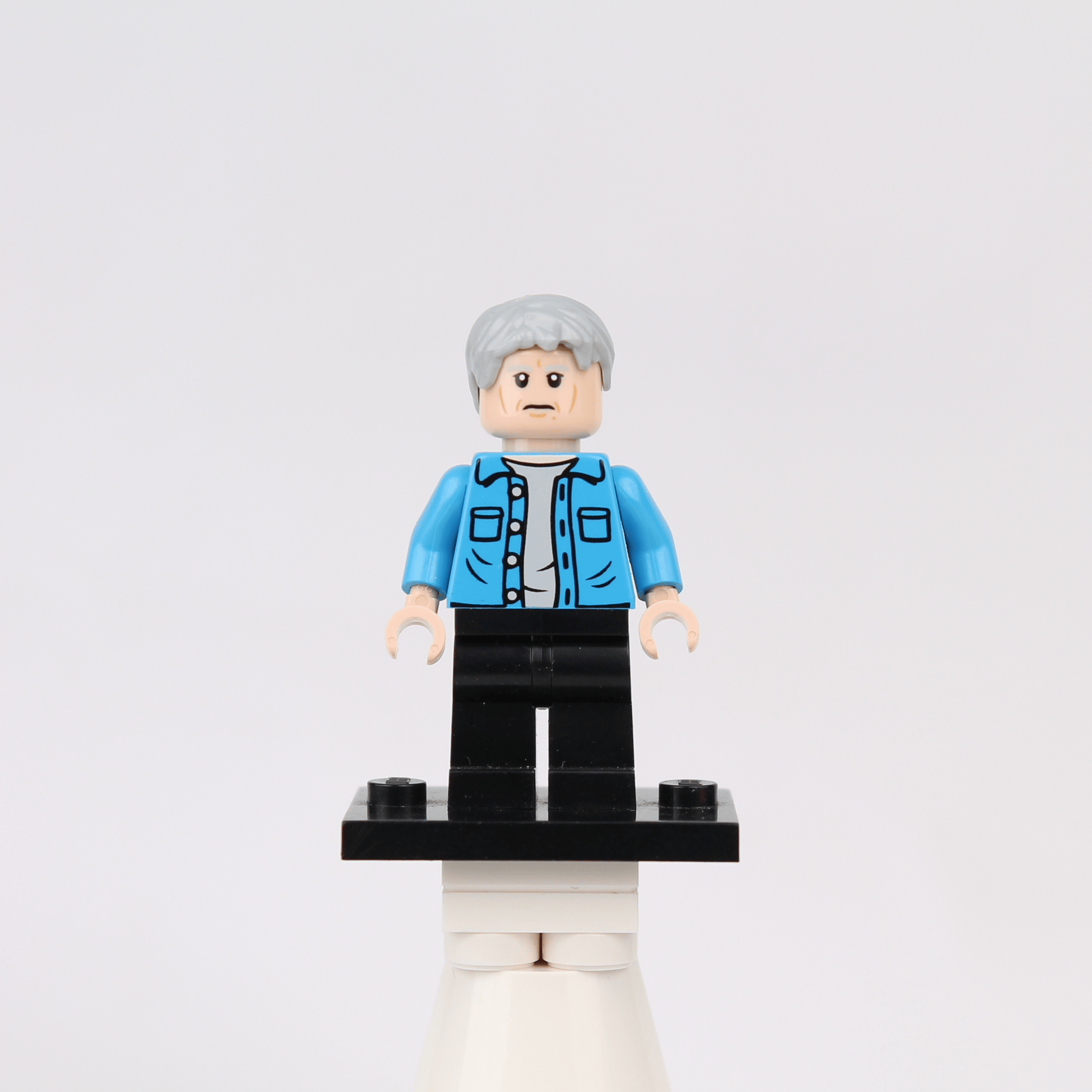 OMA 32 - Orbital Minifigs