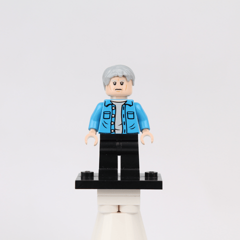OMA 32 - Orbital Minifigs