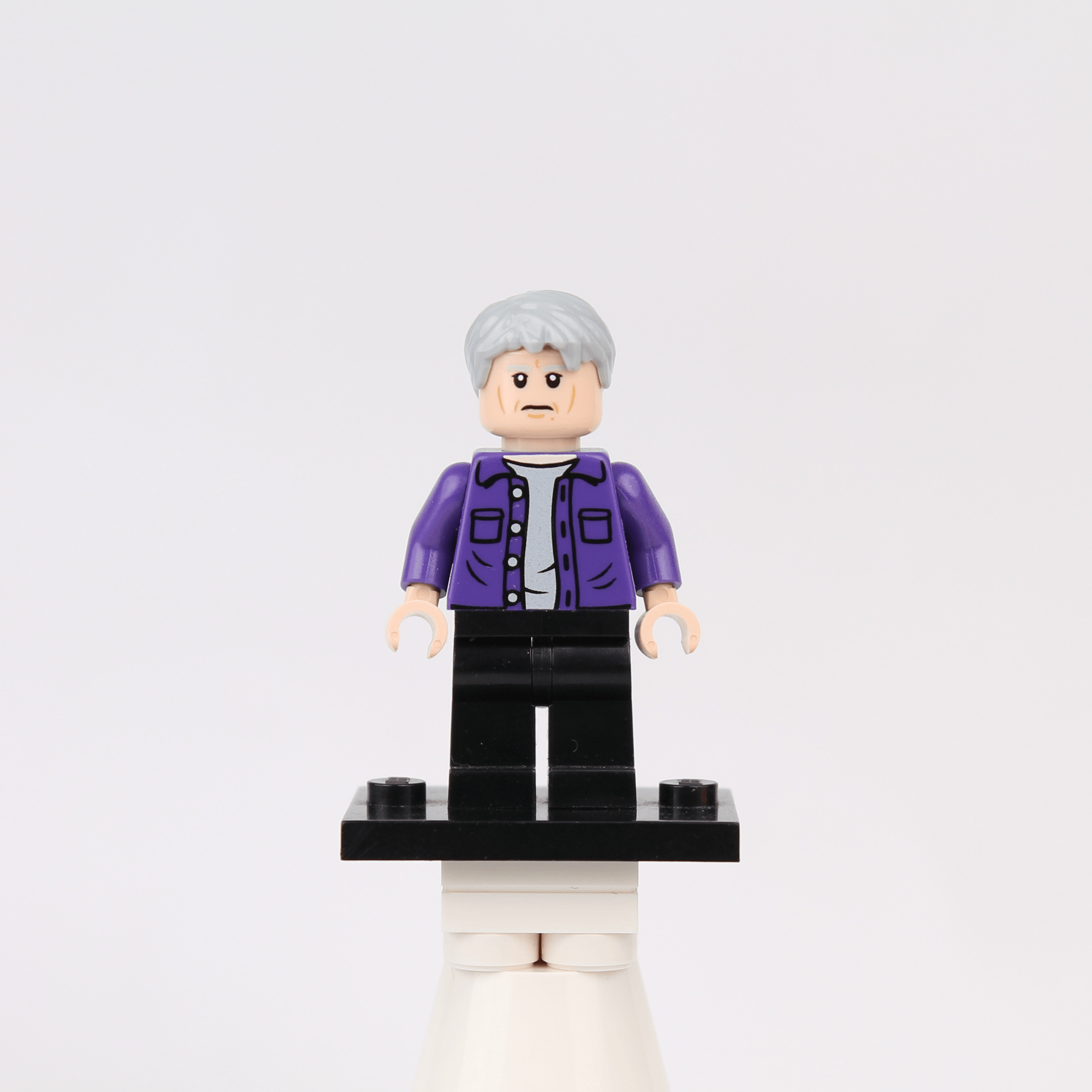 OMA 6 - Orbital Minifigs