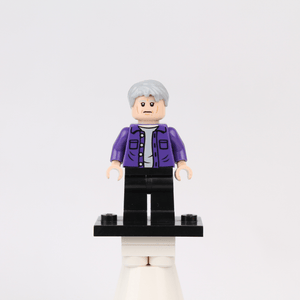 OMA 6 - Orbital Minifigs